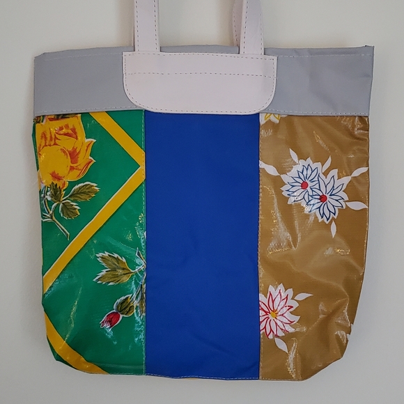 Kitsch Kitchen Colorful Retro Funky Floral Print Vinyl Tote - Picture 7 of 11